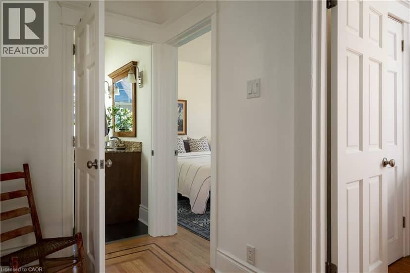 155 SHERMAN Avenue S — photo 16 of 40