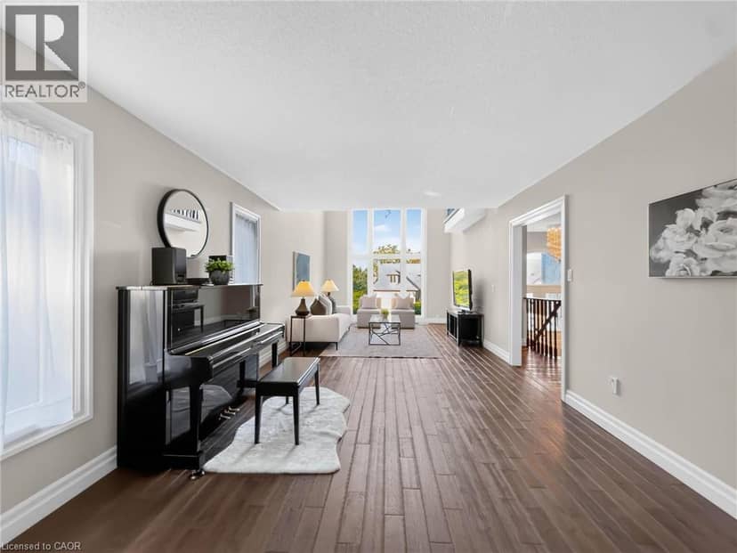 12 SUNDROP Court, Ancaster, photo 8
