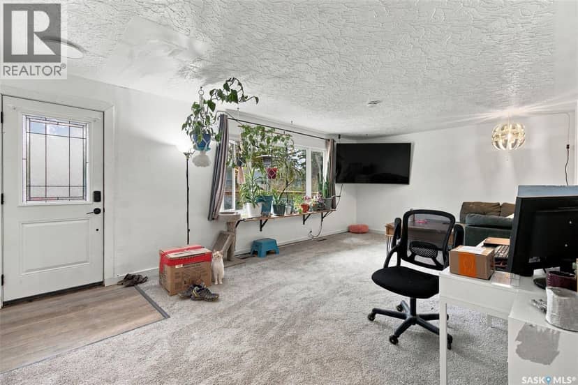 765 Royal STREET, Regina, photo 2