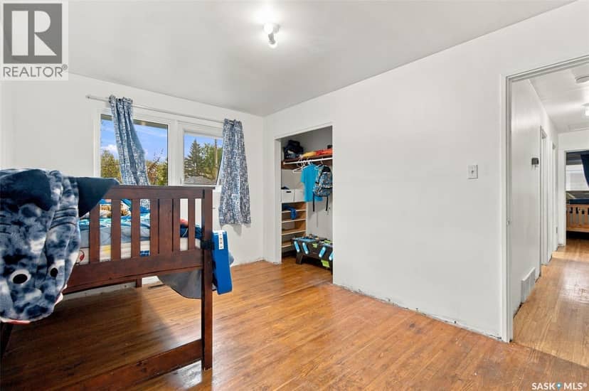 765 Royal STREET — photo 14 of 26