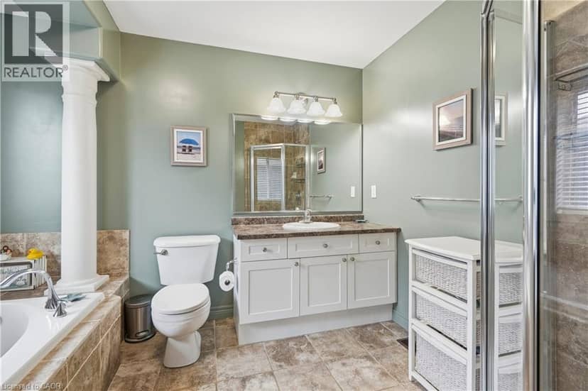4530 FRANCES Crescent — photo 18 of 40