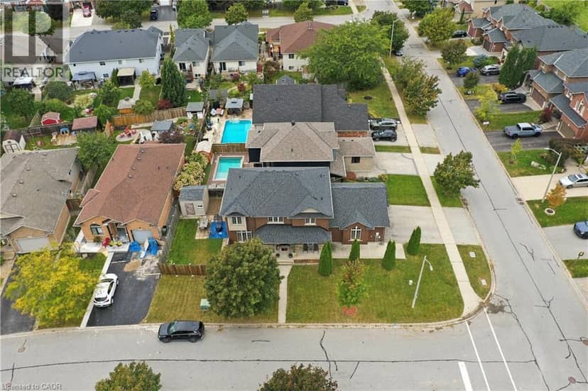 4530 FRANCES Crescent — photo 34 of 40