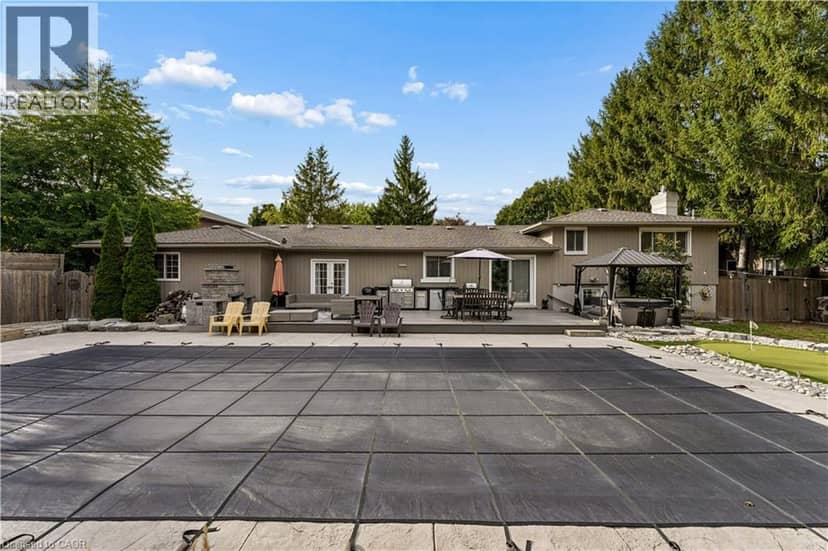 373 FORESTLAWN Road — photo 31 of 40