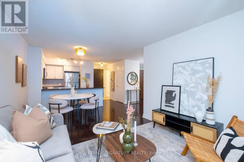 PH03 - 30 Grand Trunk Crescent — photo 1 of 31