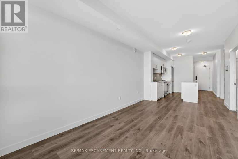 822 - 461 Green Road — photo 21 of 40