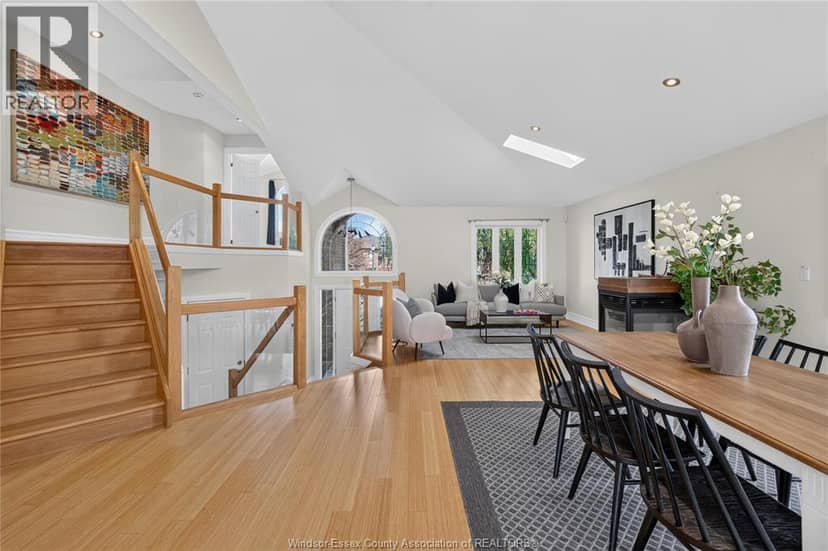 3162 Leisure CRESCENT — photo 4 of 40