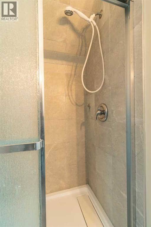 4706 48 Street — photo 23 of 40