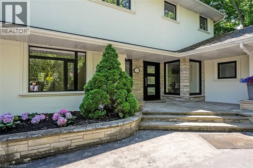 624 NORTH SHORE Boulevard E, Burlington, photo 2