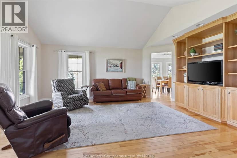 1936 Lakeshore Road 123 — photo 6 of 40