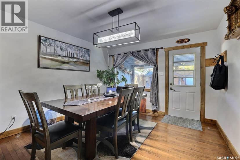2335 Reynolds STREET — photo 10 of 40