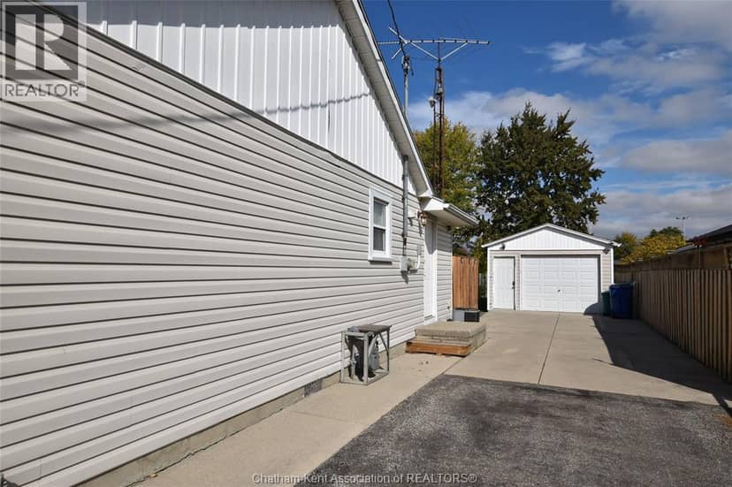 20977 Mahler STREET, Charing Cross, photo 8