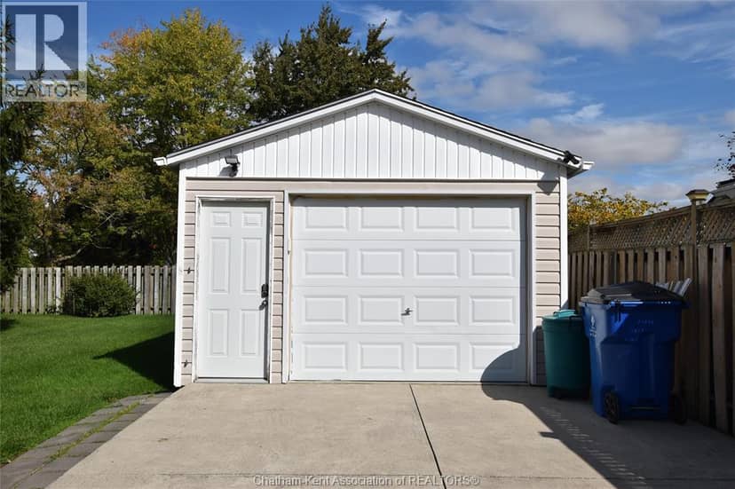 20977 Mahler STREET — photo 9 of 40