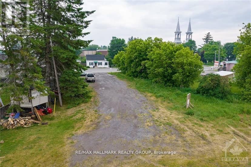 2 - 3748 Champlain Street — photo 11 of 15