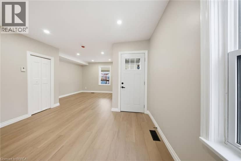 17 ABLE Avenue, Brantford, photo 4