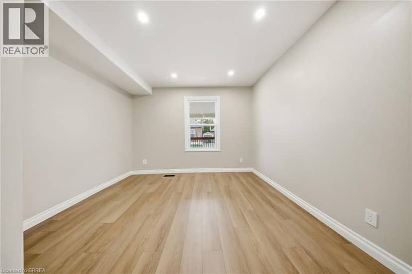 17 ABLE Avenue, Brantford, photo 6