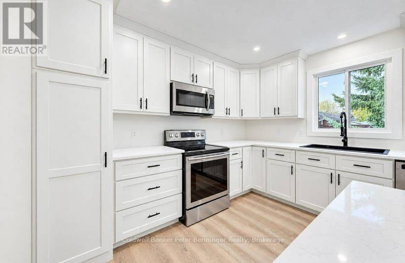 15 George Street — photo 10 of 33