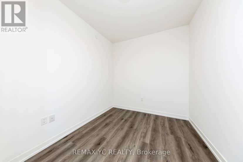 7108 - 138 Downes Street — photo 20 of 40