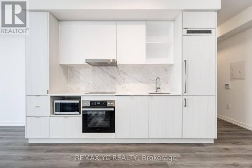 7108 - 138 Downes Street — photo 9 of 40