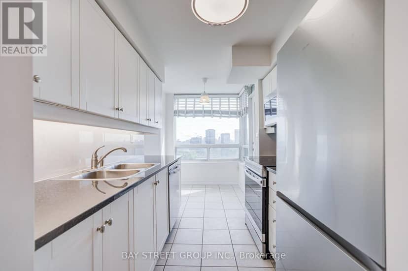 1505 - 8 Rean Drive — photo 11 of 40