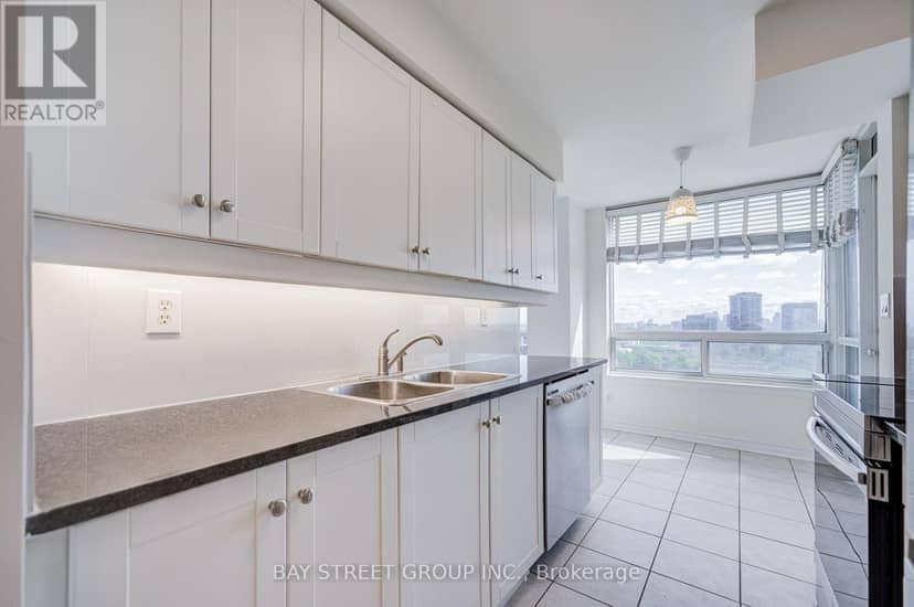 1505 - 8 Rean Drive — photo 12 of 40