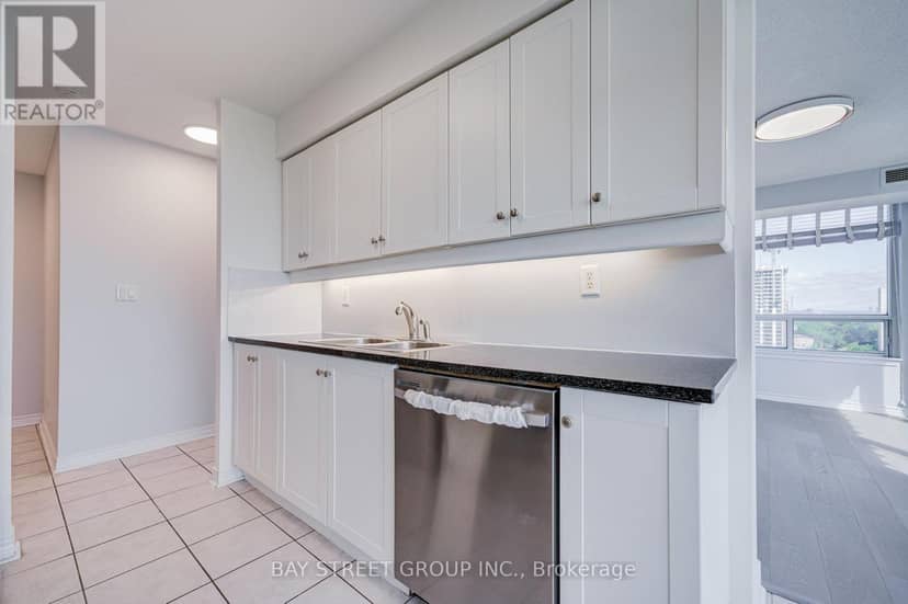 1505 - 8 Rean Drive — photo 14 of 40