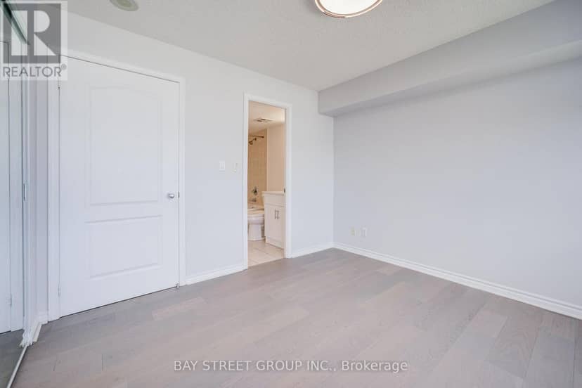 1505 - 8 Rean Drive — photo 22 of 40