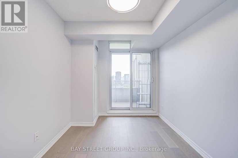 1505 - 8 Rean Drive — photo 27 of 40
