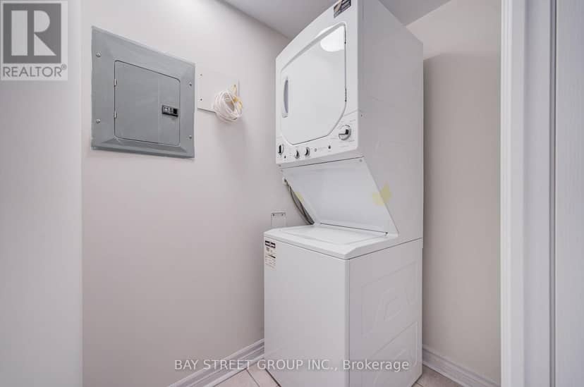 1505 - 8 Rean Drive — photo 32 of 40
