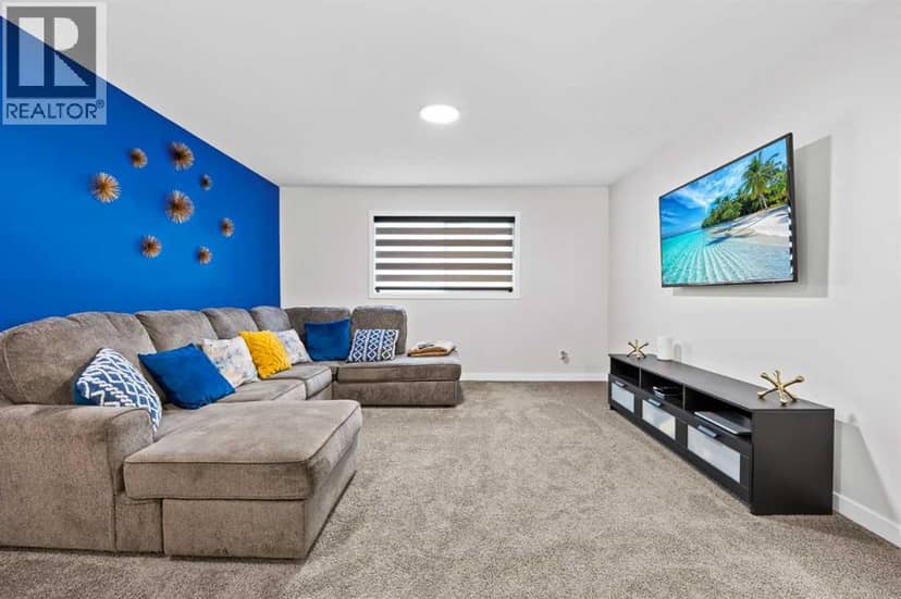 308 Coopersfield Rise SW — photo 26 of 40