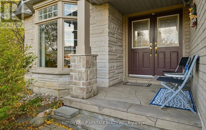 2330 Southcott Road, Pickering, photo 2