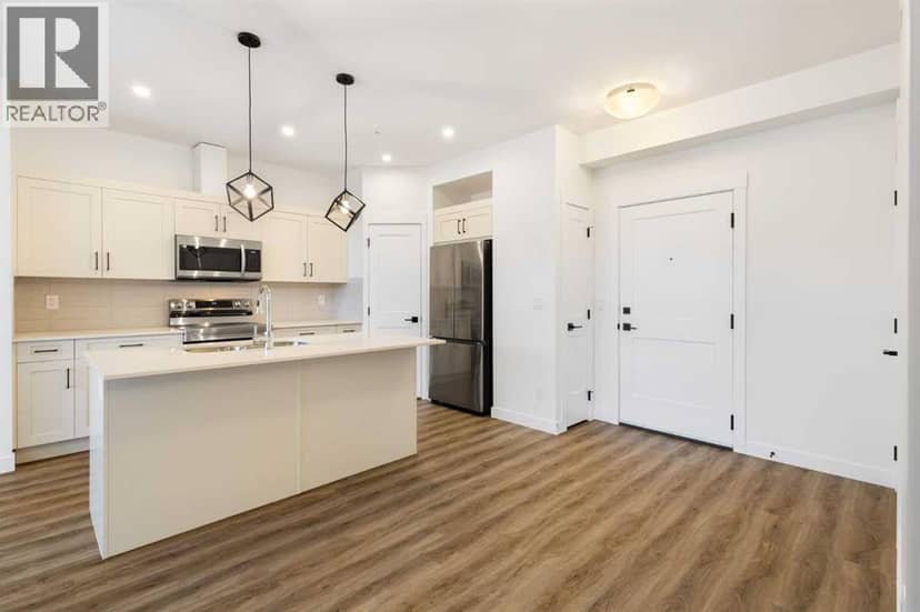 2205, 55 Lucas Way NW, Calgary, photo 3