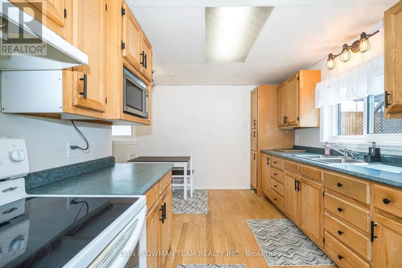 127 River Street — photo 11 of 33