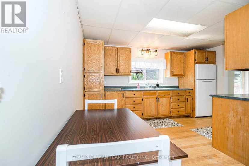 127 River Street — photo 14 of 33
