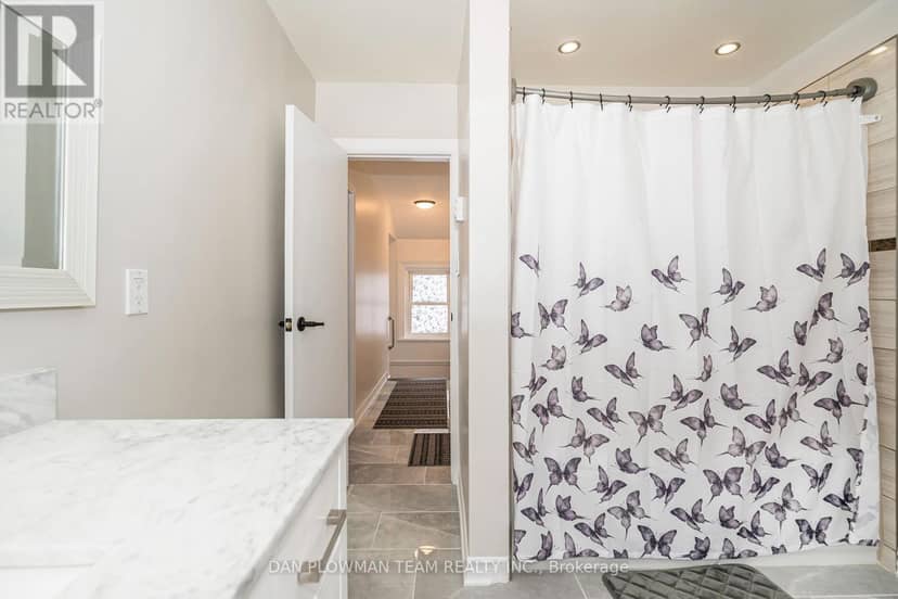 127 River Street — photo 27 of 33