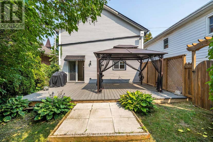 127 River Street — photo 31 of 33
