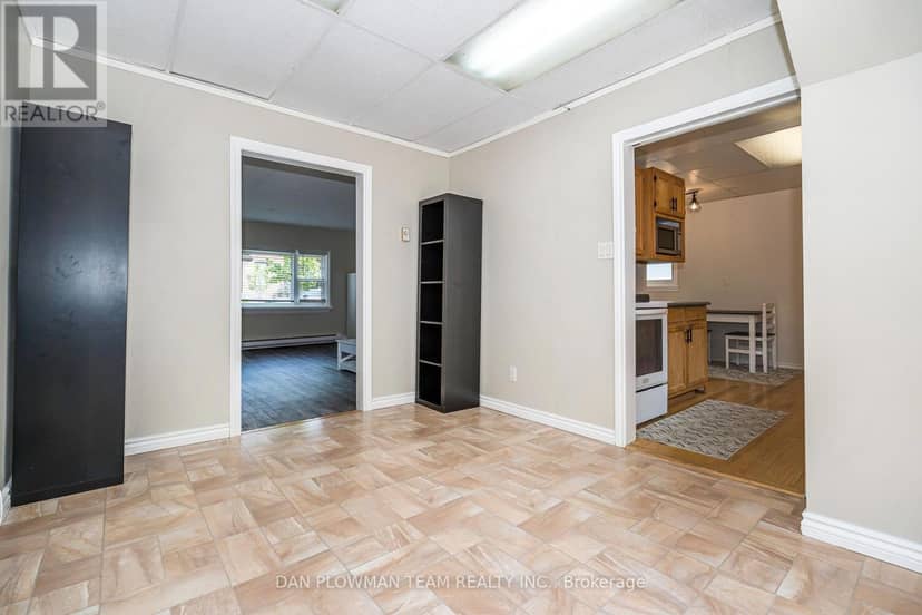 127 River Street — photo 9 of 33