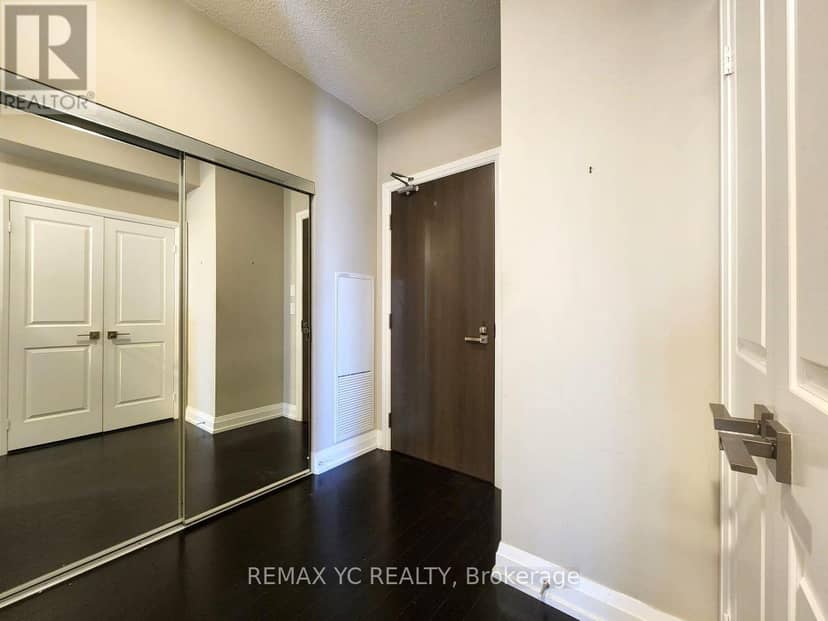 408 - 7171 Yonge Street — photo 13 of 28