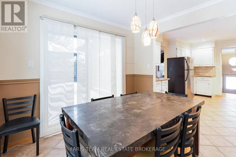 51 Beck Boulevard — photo 11 of 36