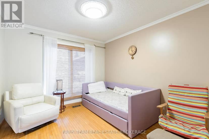 51 Beck Boulevard — photo 12 of 36