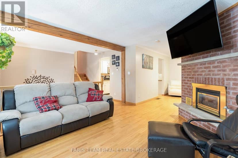 51 Beck Boulevard — photo 15 of 36