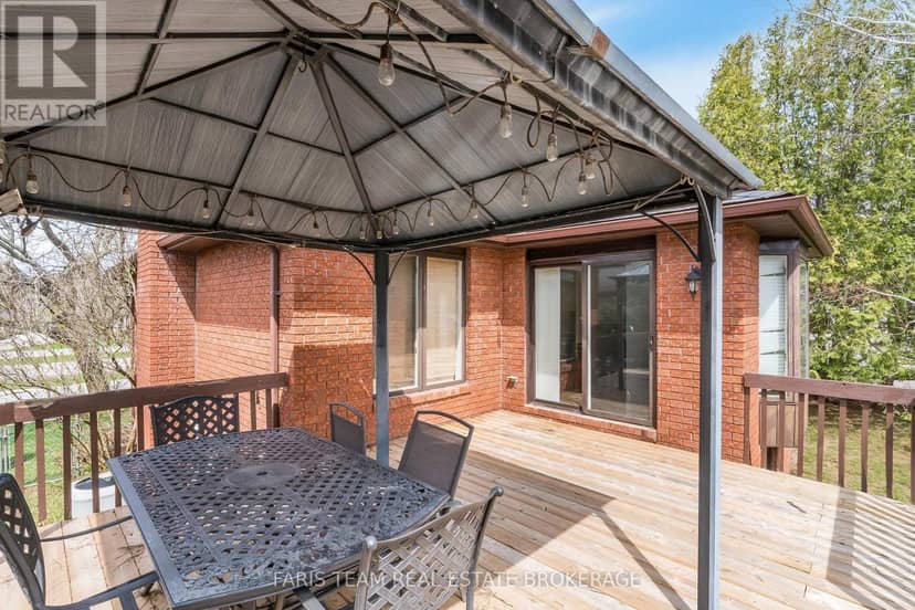 51 Beck Boulevard — photo 27 of 36