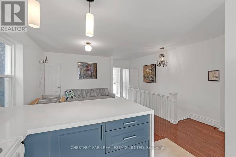 1383 Lansdowne Avenue — photo 27 of 36