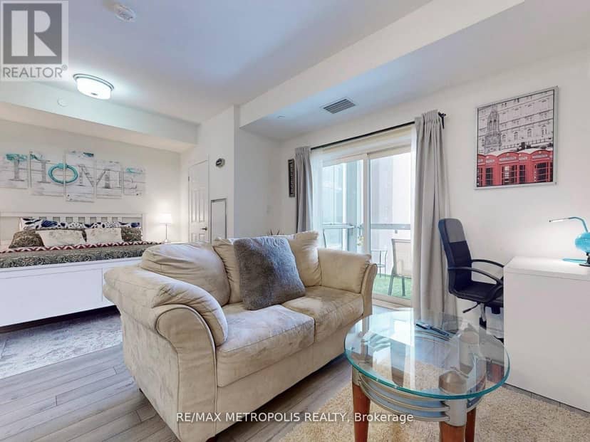 401 - 200 Lagerfeld Drive — photo 15 of 35