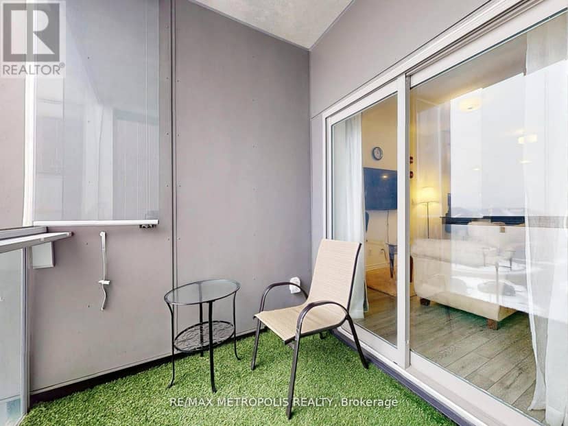401 - 200 Lagerfeld Drive — photo 29 of 35