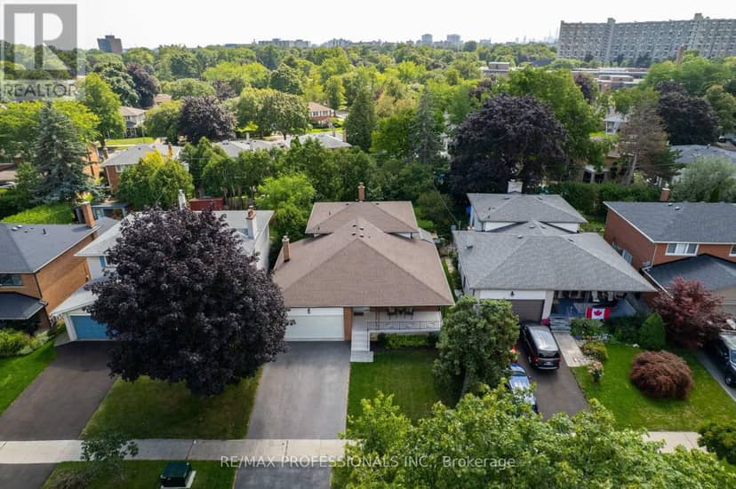 36 Thicket Road, Toronto, photo 2