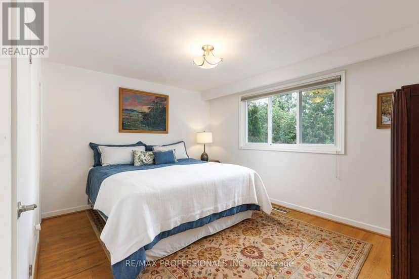 36 Thicket Road — photo 22 of 40
