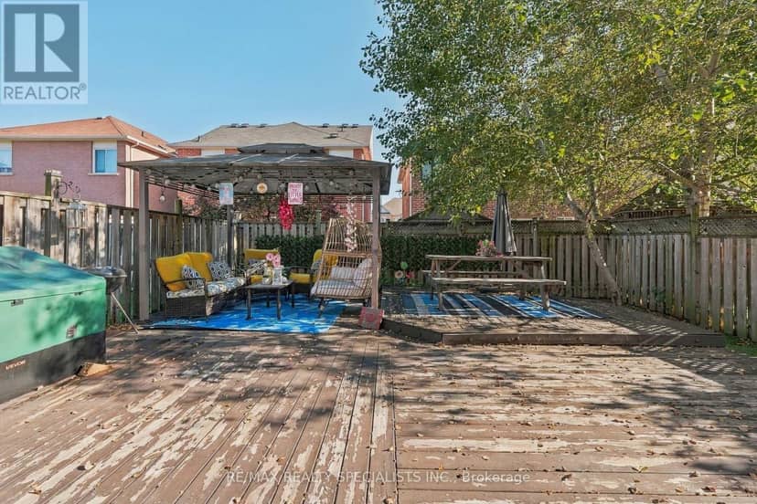 1108 Cumming Boulevard — photo 30 of 37