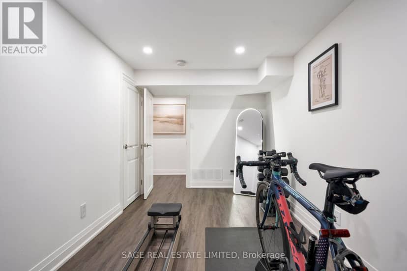 131 Silverhill Drive — photo 32 of 40