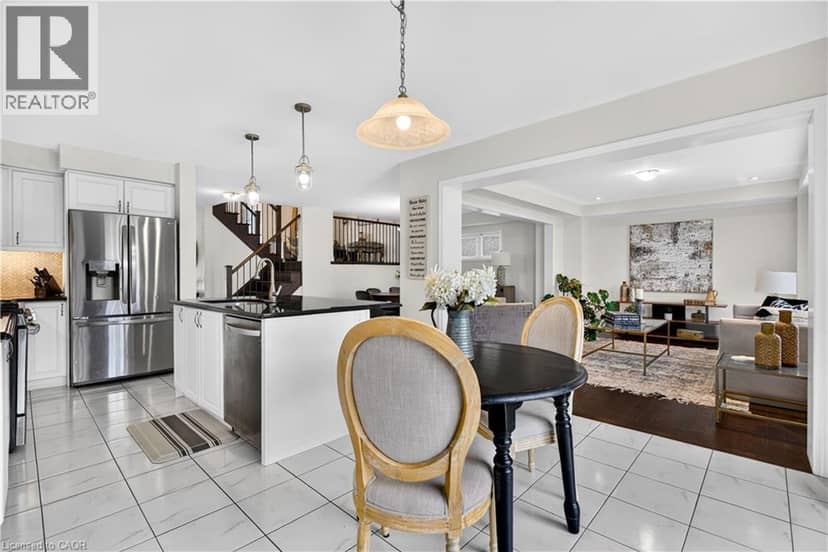 7 PICKETT Place — photo 23 of 40