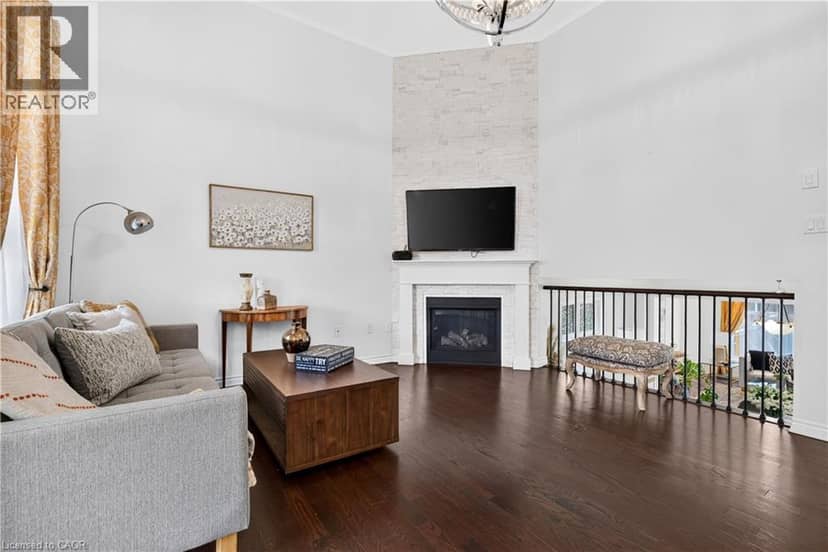 7 PICKETT Place — photo 27 of 40